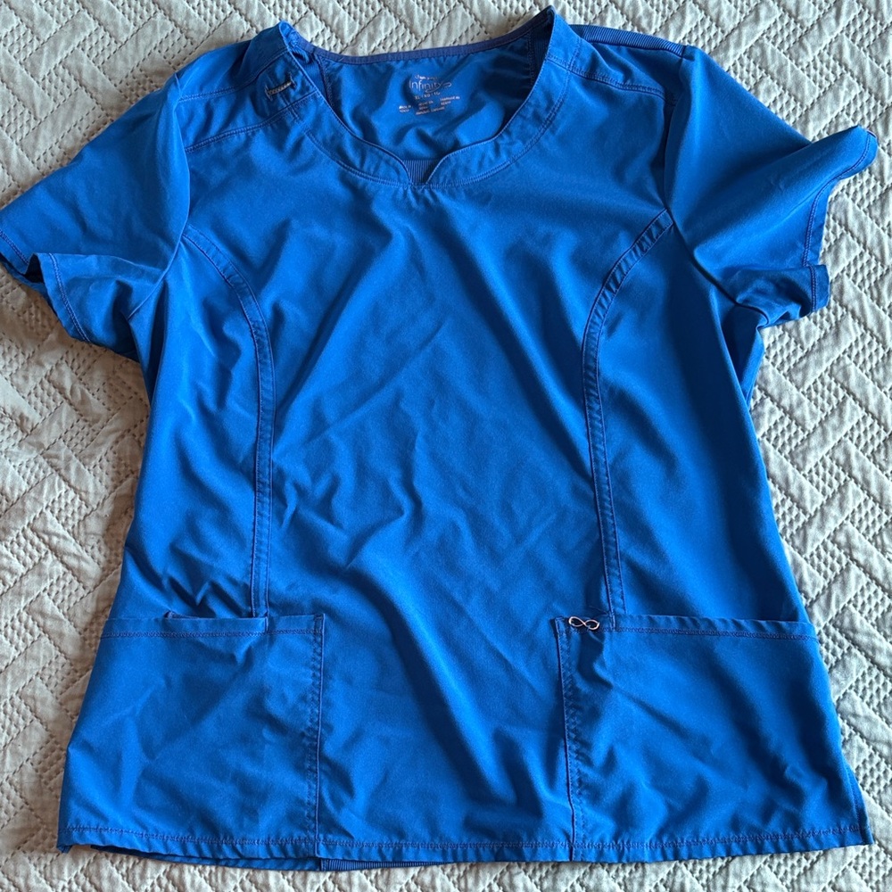 Cherokee Infinity Scrub Top